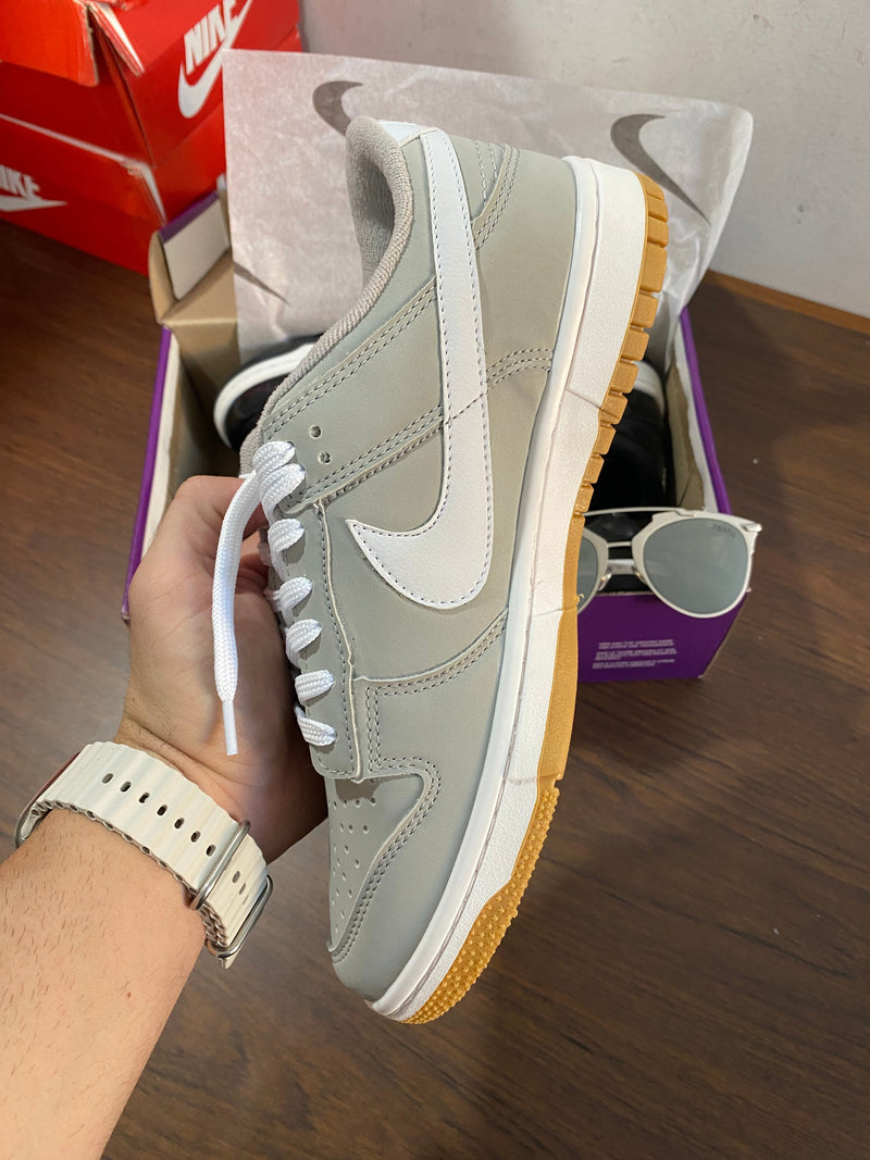 Dunk Low Cinza/Branco lançamento + brinde