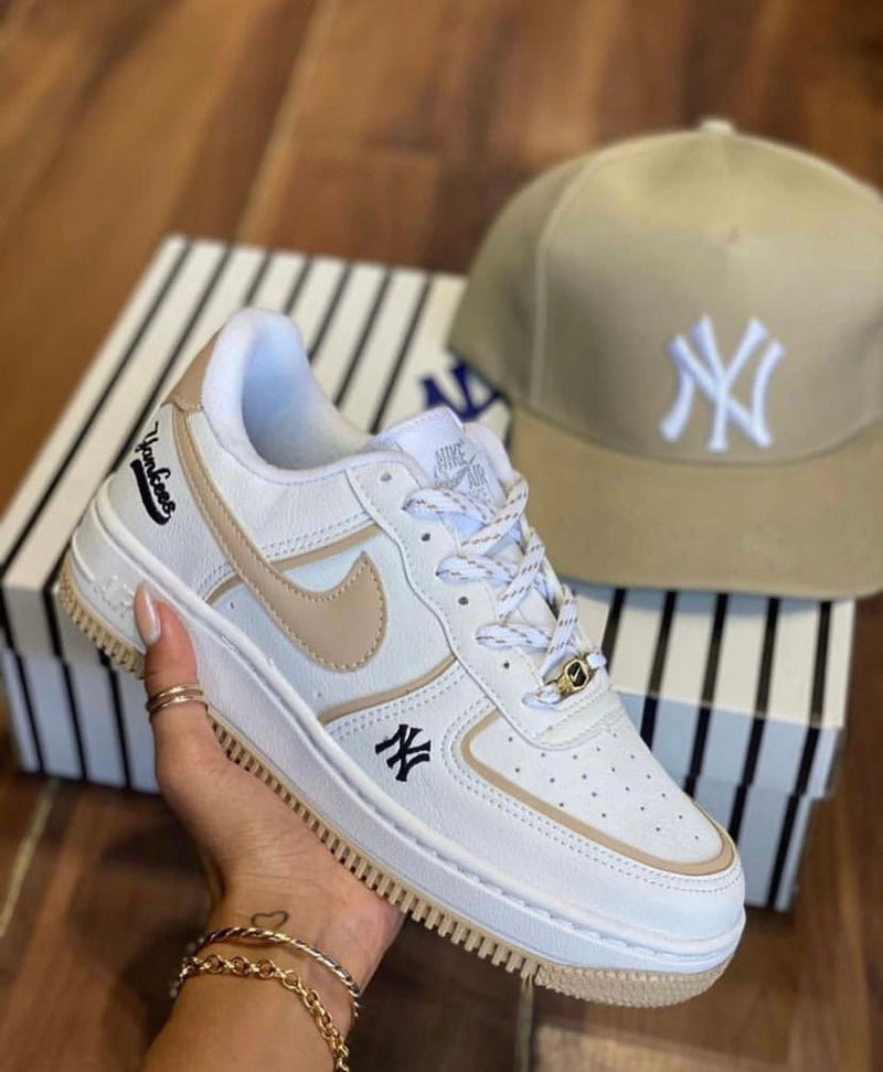 Air Force 1 lançamento NY bege oferta + relógio de brinde