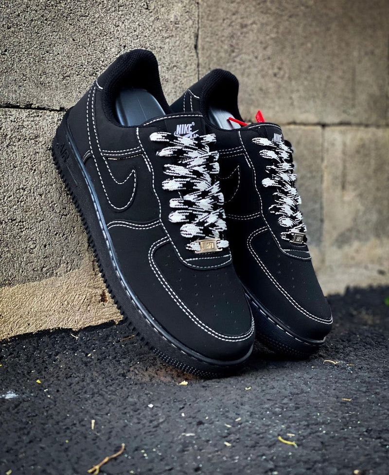 Air Force 1 Black/Dotted lançamento oferta + relógio de brinde