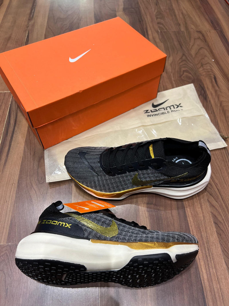 Nike Zoom X lançamento oferta + relógio de brinde