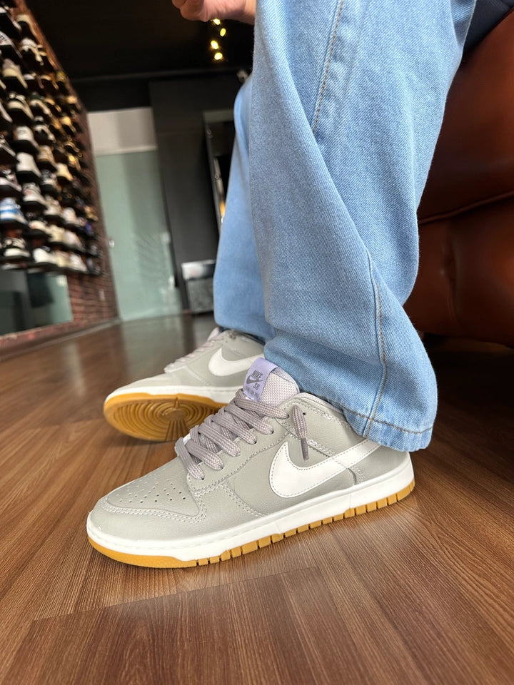 Dunk Low Cinza/Branco lançamento + Óculos de brinde