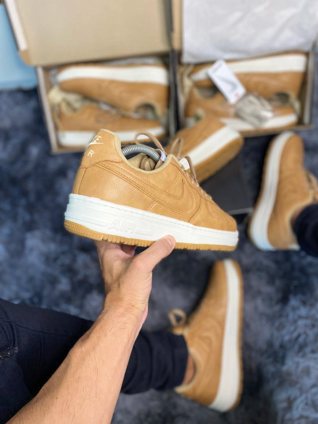 Nike Air Force - CARAMELO