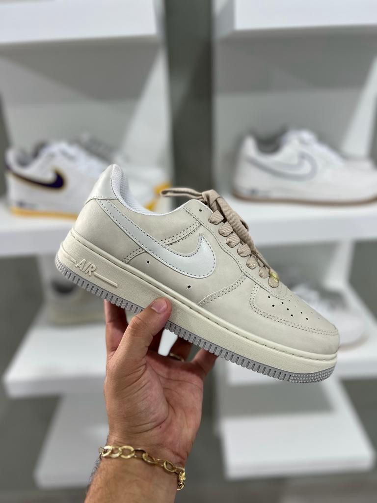 Air Force 1  bege lançamento A/B oferta + relógio de brinde